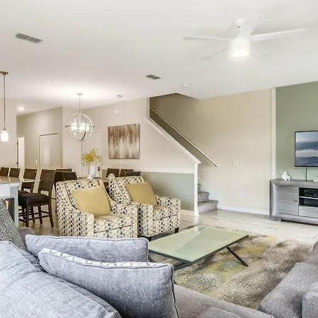 5 Bedrooms - 4 Bathrooms- Storey Lake 4921 Wa